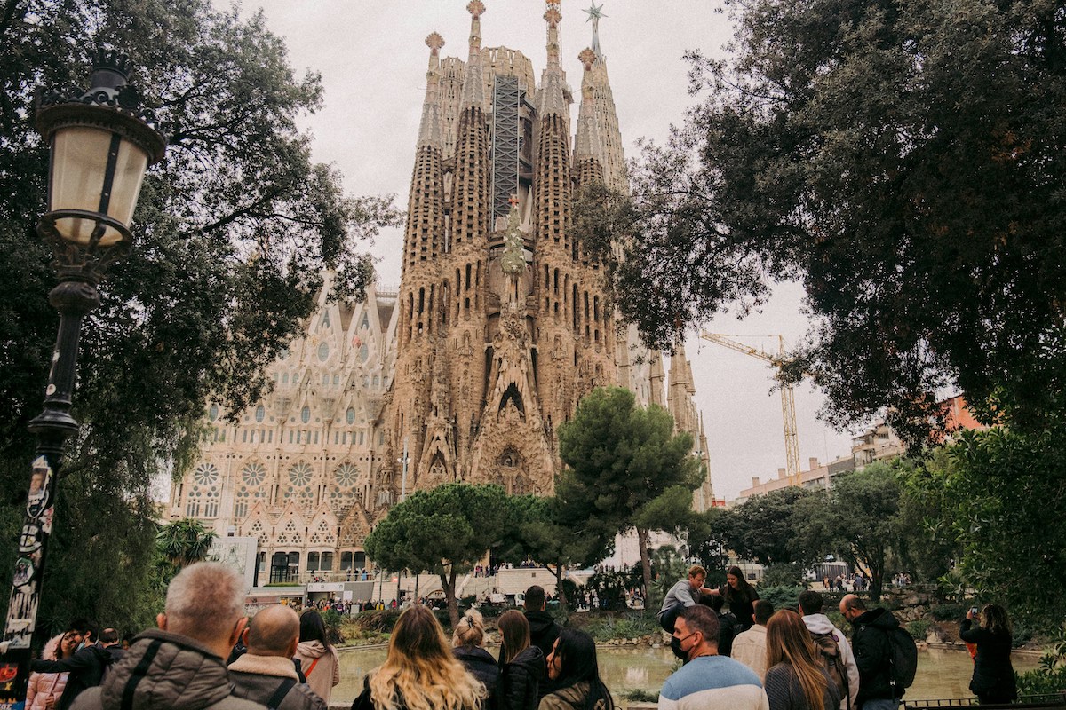 Visit La Sagrada Familia: What You Should Know Before Planning Your Trip to Fascinating Barcelona